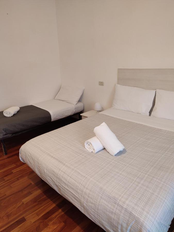 Le Golosine Fiera Rooms เวโรนา ภายนอก รูปภาพ